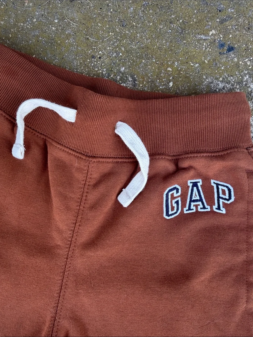 NWT! GAP Kids Rust Brown Jogger Sweatpants with Drawstring